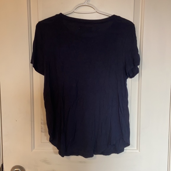 Hollister Women’s Soft T-shirt - Picture 7 of 7